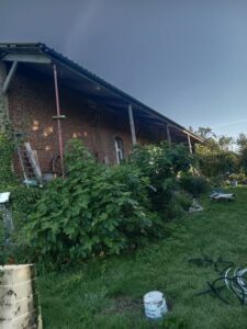 Remplacement poteaux charpente - ETS SEVIN